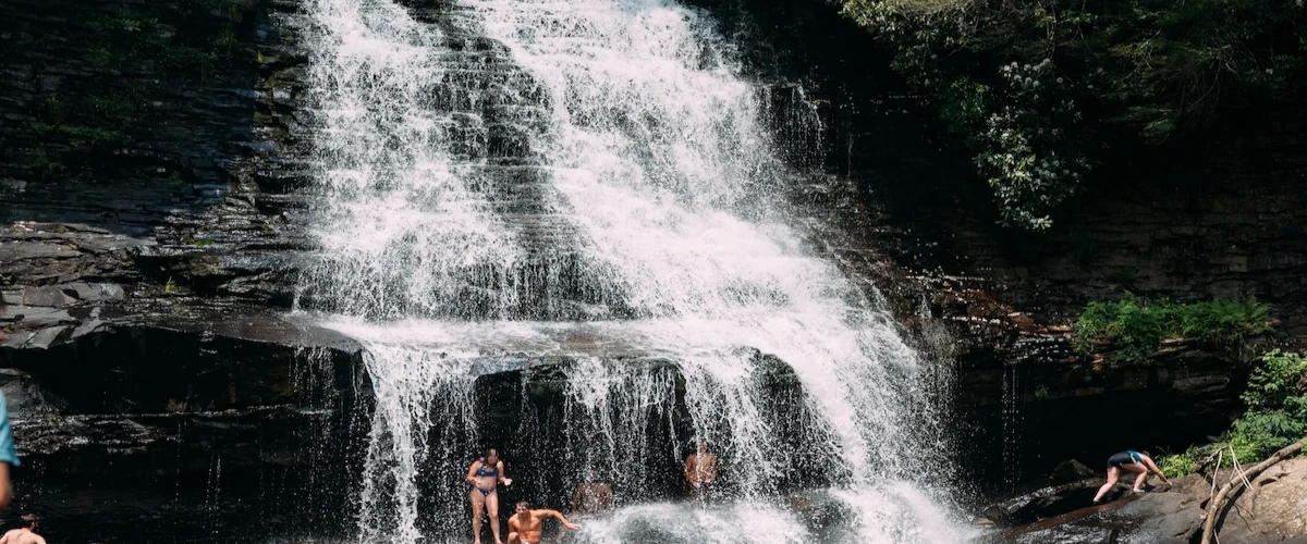 Kelionė į Swallow Falls valstybini parką, 8 geriausi dalykai, kuriuos galite aplankyti